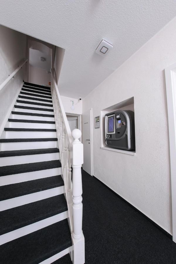 24/7 Selfcheckin Schmiedestrasse Otel Leer Dış mekan fotoğraf